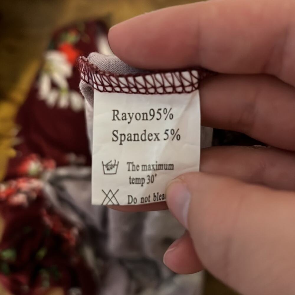 Feiersi Burgundy Soft Floral Lace Up V Neck Tank - Picture 10 of 11